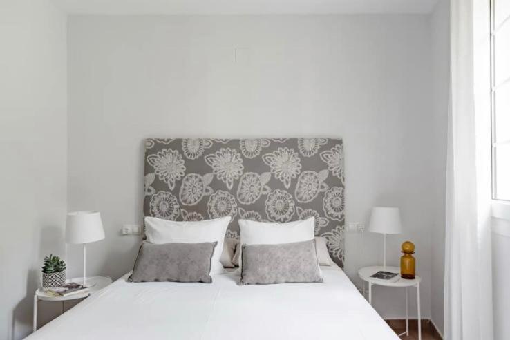 Apartamentos La Llum Аліканте Екстер'єр фото
